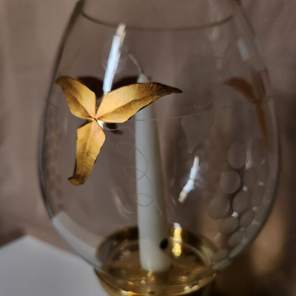 VINTAGE Partylite "Tuscany Lamp" Gold Leaf & Etched Grapes With Gold Pillar Base - Picture 7 of 13